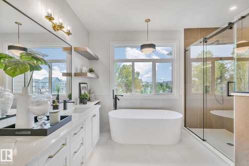 5604 Cautley Cove Cove, Edmonton, AB - Indoor Photo Showing Bathroom