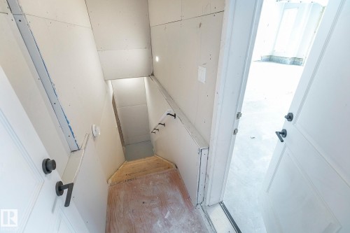 5604 Cautley Cove Cove, Edmonton, AB - Indoor Photo Showing Other Room