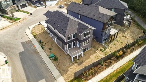 1135 Gyrfalcon Crescent, Edmonton, AB - Outdoor