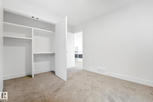 1135 Gyrfalcon Crescent, Edmonton, AB - Indoor