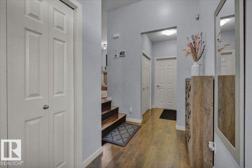 2585 Cole Crescent, Edmonton, AB - Indoor Photo Showing Other Room