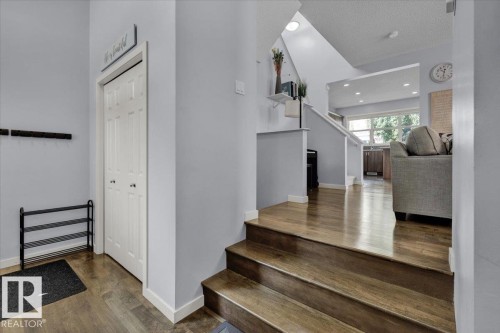 2585 Cole Crescent, Edmonton, AB - Indoor Photo Showing Other Room