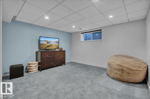 2585 Cole Crescent, Edmonton, AB - Indoor