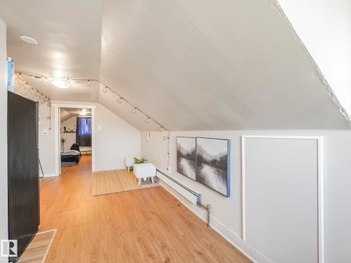 9638 106 Avenue, Edmonton, AB - Indoor Photo Showing Other Room