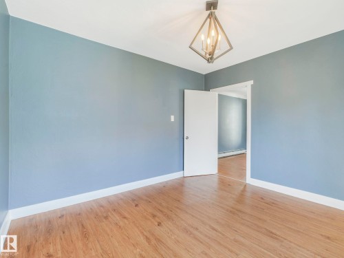 9638 106 Avenue, Edmonton, AB - Indoor Photo Showing Other Room