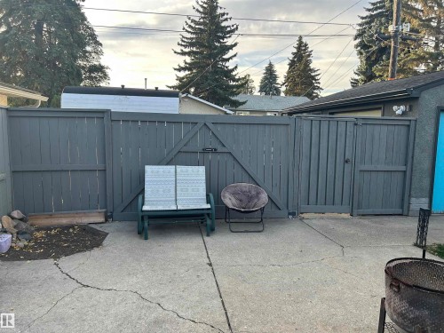 10548 40 Street, Edmonton, AB - Outdoor
