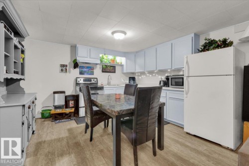 10548 40 Street, Edmonton, AB - Indoor