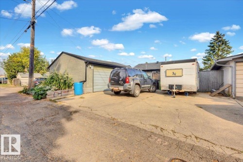 10548 40 Street, Edmonton, AB - Outdoor