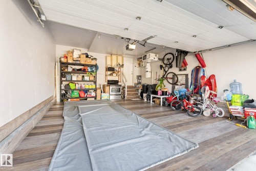 10655 181 Avenue, Edmonton, AB - Indoor Photo Showing Garage