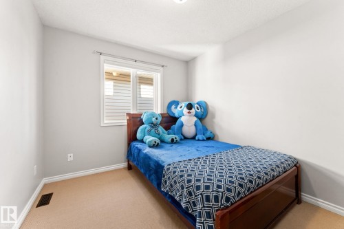 10655 181 Avenue, Edmonton, AB - Indoor Photo Showing Bedroom