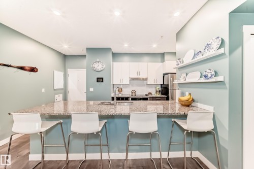 101 10126 144 Street, Edmonton, AB - Indoor Photo Showing Kitchen With Upgraded Kitchen