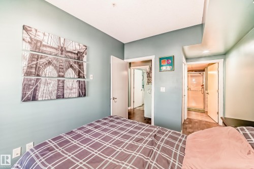 101 10126 144 Street, Edmonton, AB - Indoor Photo Showing Bedroom