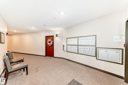 101 10126 144 Street, Edmonton, AB - Indoor Photo Showing Other Room