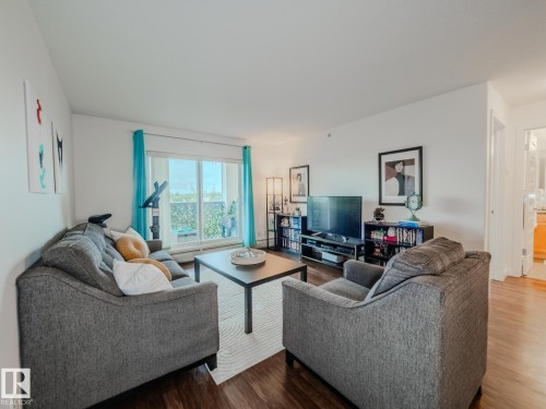 431 11603 Ellerslie Road, Edmonton, AB - Indoor Photo Showing Living Room