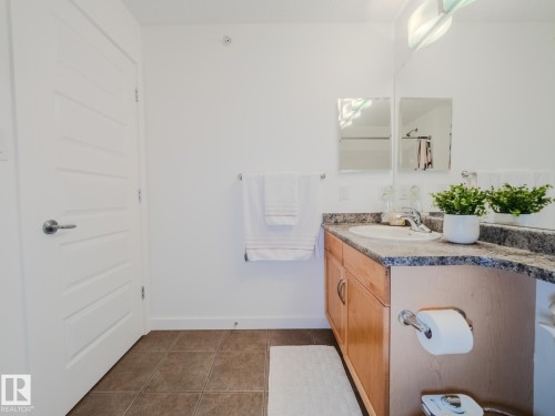 431 11603 Ellerslie Road, Edmonton, AB - Indoor Photo Showing Bathroom