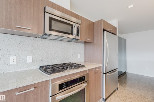 403 2504 109 Street, Edmonton, AB - Indoor Photo Showing Kitchen