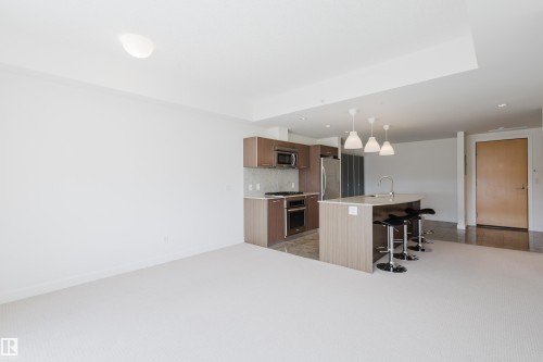 403 2504 109 Street, Edmonton, AB - Indoor Photo Showing Kitchen