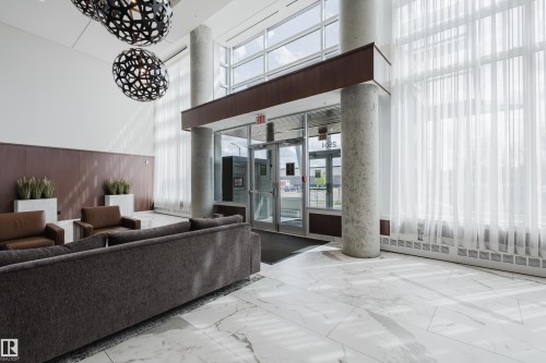 403 2504 109 Street, Edmonton, AB - Indoor Photo Showing Other Room