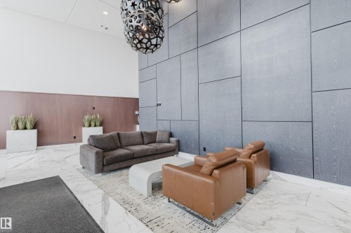 403 2504 109 Street, Edmonton, AB - Indoor Photo Showing Other Room