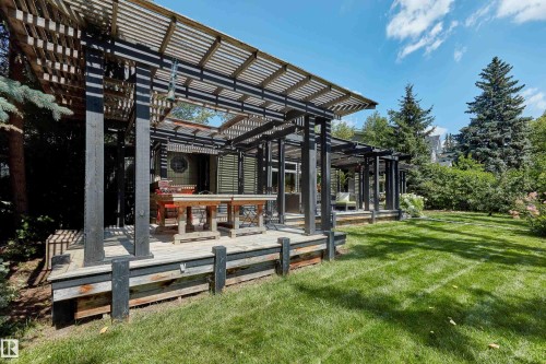 10303 Glenora Crescent, Edmonton, AB - Outdoor