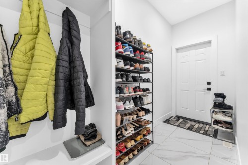 5814 Peltier Close, Beaumont, AB - Indoor Photo Showing Other Room