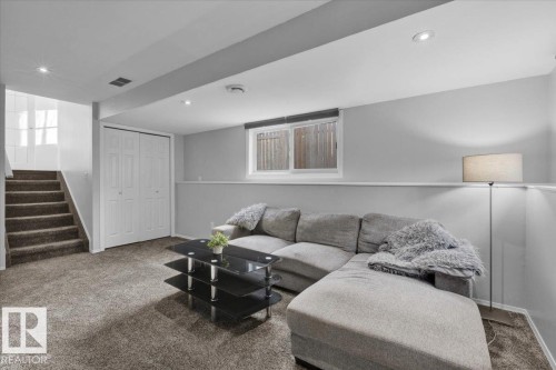 3619 27 Avenue, Edmonton, AB - Indoor Photo Showing Other Room