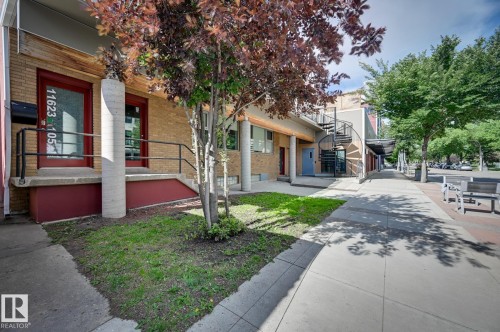 11623 105 Avenue Nw, Edmonton, AB - Outdoor