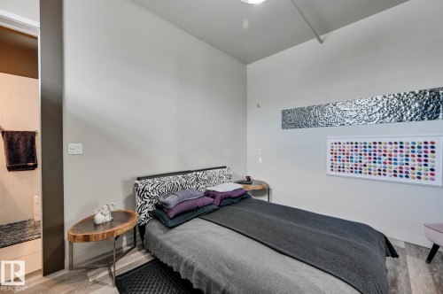 11623 105 Avenue Nw, Edmonton, AB - Indoor Photo Showing Bedroom