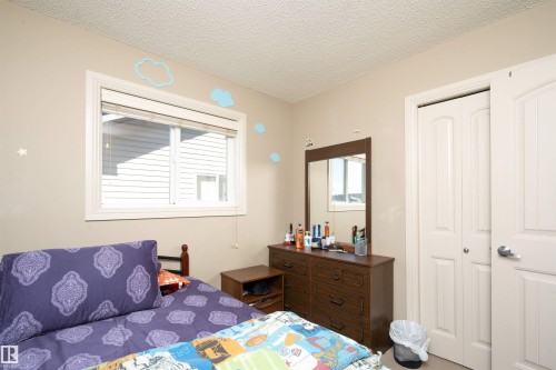 3533 11 Street, Edmonton, AB - Indoor Photo Showing Bedroom