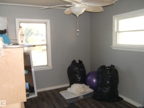 4801 47 Street, Two Hills, AB - Indoor