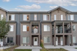 47 3025 151 Avenue  Edmonton, AB T5Y 3W4