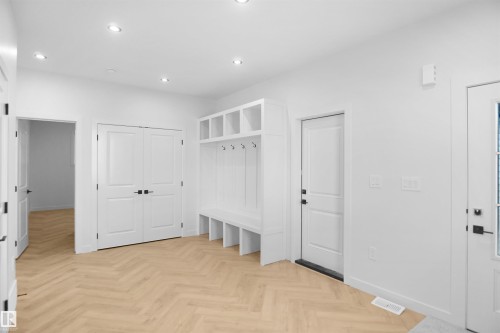 27 Trill Point, Spruce Grove, AB - Indoor Photo Showing Other Room