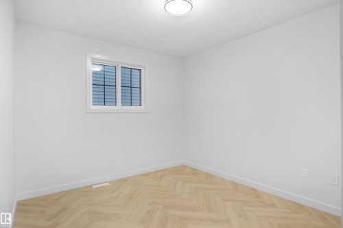27 Trill Point, Spruce Grove, AB - Indoor Photo Showing Other Room