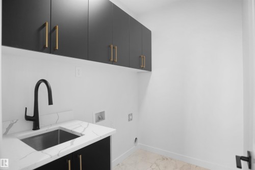 27 Trill Point, Spruce Grove, AB - Indoor Photo Showing Kitchen