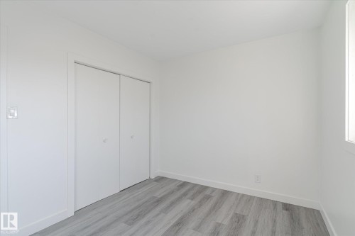13043 Sherbrooke Avenue, Edmonton, AB - Indoor Photo Showing Other Room