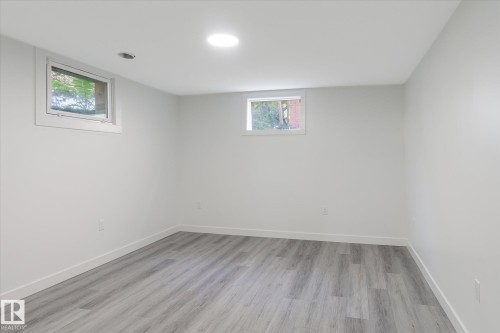 13043 Sherbrooke Avenue, Edmonton, AB - Indoor Photo Showing Other Room