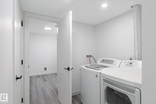 13043 Sherbrooke Avenue, Edmonton, AB - Indoor Photo Showing Laundry Room