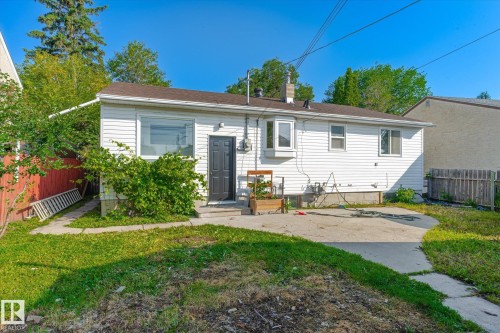 13043 Sherbrooke Avenue, Edmonton, AB - Outdoor