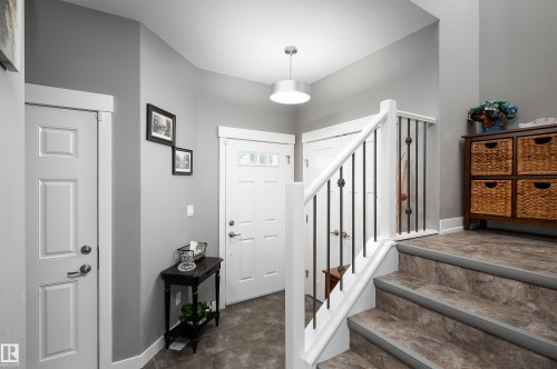 136 Reed Place, Leduc, AB - Indoor Photo Showing Other Room