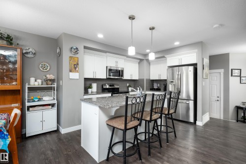 136 Reed Place, Leduc, AB - Indoor Photo Showing Kitchen With Upgraded Kitchen