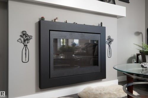 136 Reed Place, Leduc, AB - Indoor Photo Showing Other Room