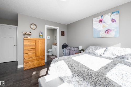 136 Reed Place, Leduc, AB - Indoor Photo Showing Bedroom