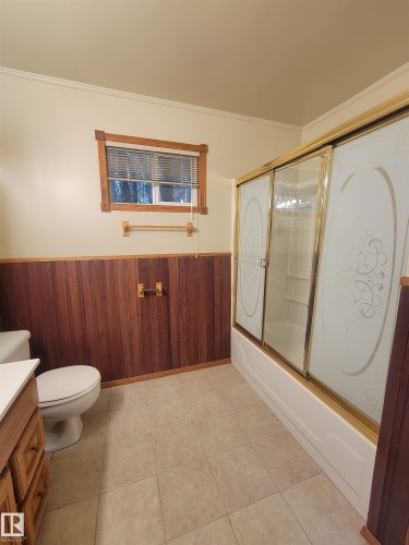49132 Rr 92, Rural Brazeau County, AB - Indoor Photo Showing Bathroom