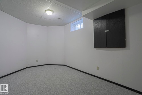 16120 57A Street Nw, Edmonton, AB - Indoor Photo Showing Other Room