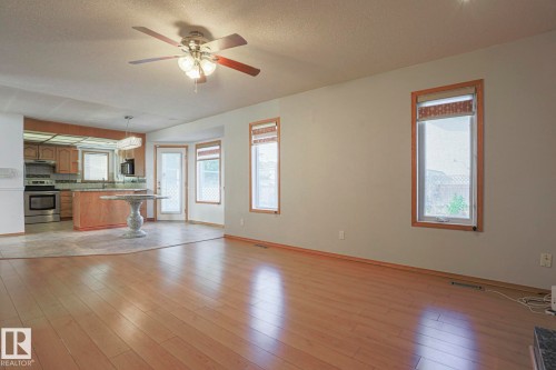 16120 57A Street Nw, Edmonton, AB - Indoor