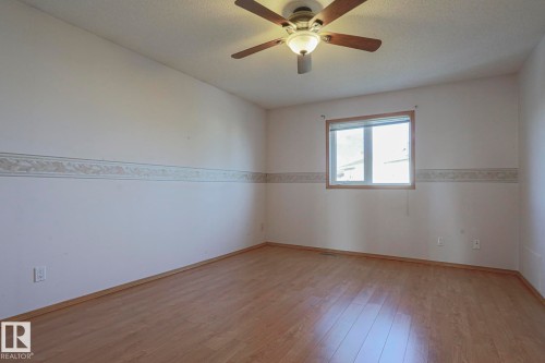 16120 57A Street Nw, Edmonton, AB - Indoor Photo Showing Other Room