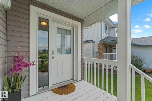 121 Castle Drive, Edmonton, AB - Outdoor With Exterior