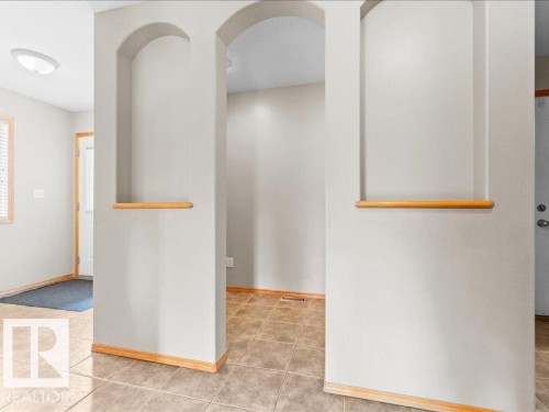 121 Castle Drive, Edmonton, AB - Indoor Photo Showing Other Room