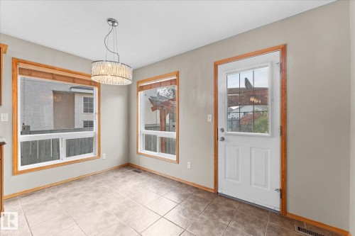 121 Castle Drive, Edmonton, AB - Indoor Photo Showing Other Room