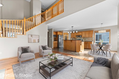 121 Castle Drive, Edmonton, AB - Indoor Photo Showing Living Room